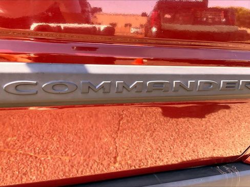 Used 2007 Jeep Commander Sport image 9