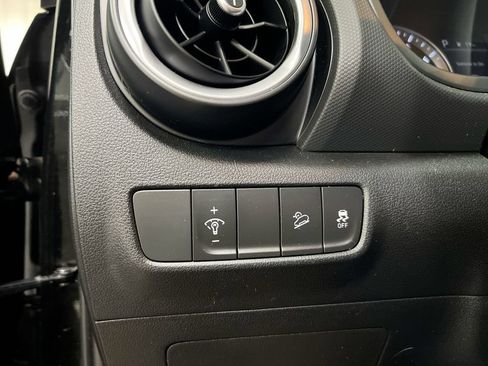 Used 2023 Hyundai Kona SEL AWD/4WD image 18