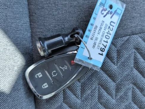 Used 2024 Chevrolet Equinox LT FWD image 26