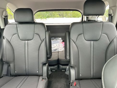 Used 2024 Kia Sorento SX image 42