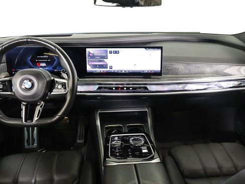 Used 2023 BMW 760i xDrive w/ Parking Assistance Package image 39
