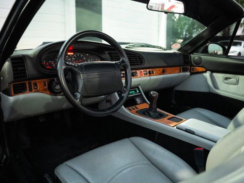 Used 1995 Porsche 968 Cabriolet RWD image 27