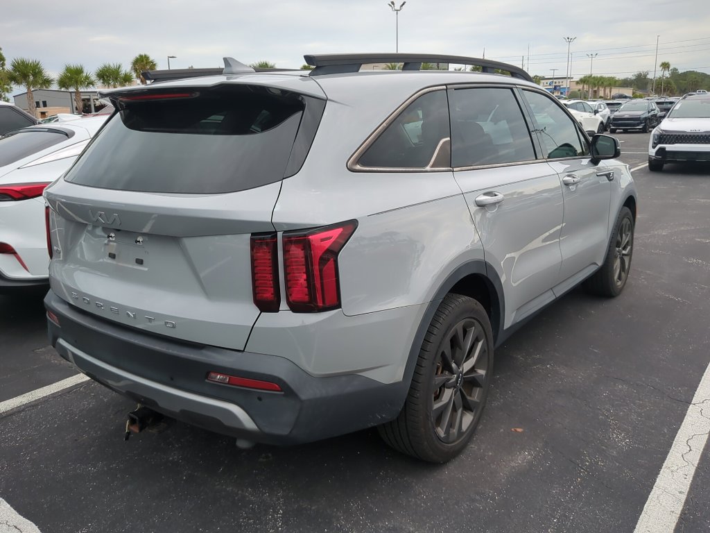 Certified 2022 Kia Sorento X-Line EX AWD/4WD image 15