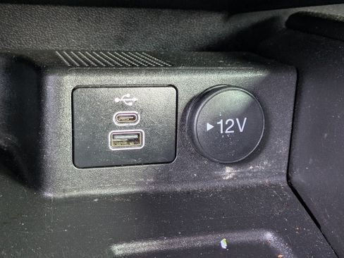 Used 2024 Ford Escape ST-Line w/ Tech Pack #1 FWD image 29