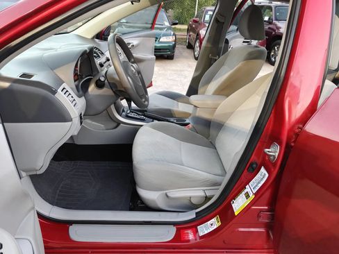 Used 2009 Toyota Corolla LE FWD image 3