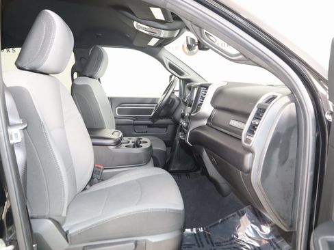 Used 2024 RAM 2500 Big Horn w/ Bed Utility Group image 10