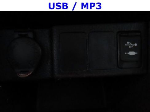 Used 2019 Toyota Corolla LE image 9