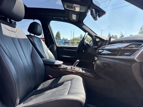 Used 2018 BMW X5 xDrive40e AWD/4WD image 17