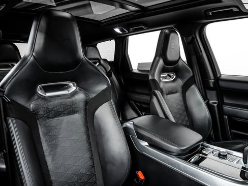 Used 2020 Land Rover Range Rover Sport SVR image 31