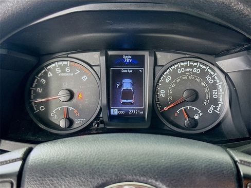 Used 2019 Toyota Tacoma SR w/ SR Convenience Package image 22