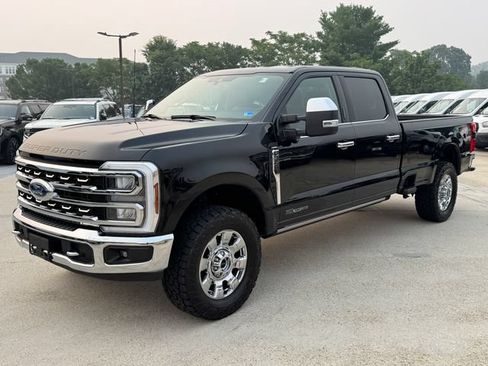 Used 2024 Ford F350 Lariat w/ Chrome Package AWD/4WD image 13