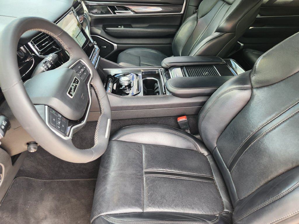 Used 2022 Jeep Wagoneer Series I w/ Convenience Group I RWD image 18