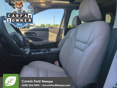 Used 2025 Nissan Rogue SL w/ SL Premium Package AWD/4WD image 24