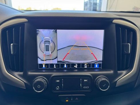 Used 2023 GMC Terrain Denali w/ Denali Premium Package image 27