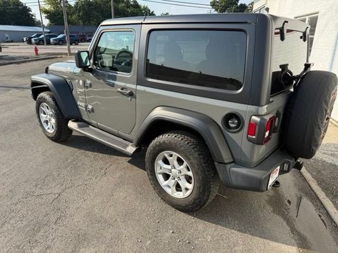 Used 2021 Jeep Wrangler Sport AWD/4WD image 5