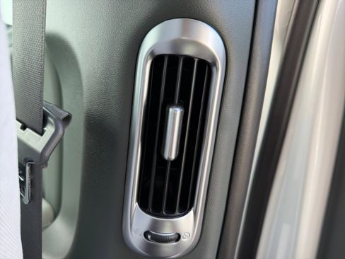 Used 2025 Hyundai Ioniq 5 Limited image 32