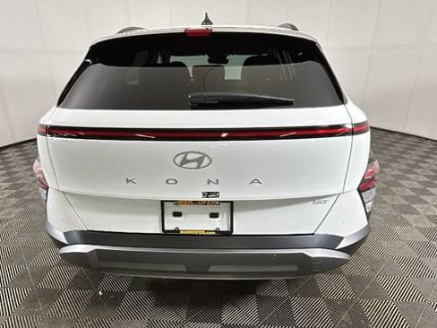 Used 2026 Hyundai Kona Limited FWD image 3