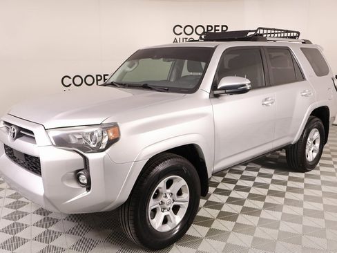 Used 2022 Toyota 4Runner SR5 Premium w/ Moonroof Package image 11
