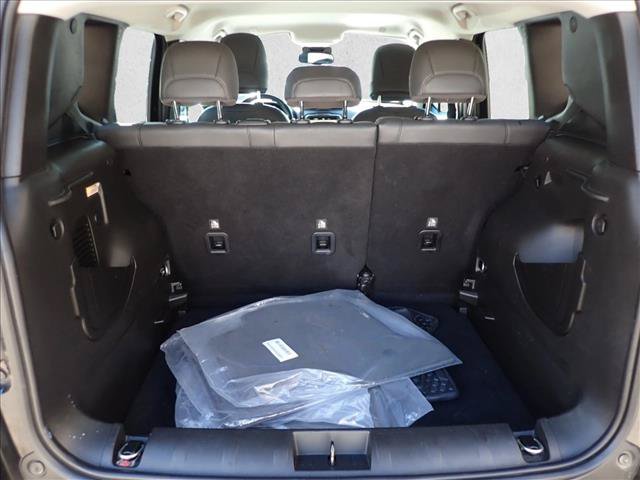 Used 2023 Jeep Renegade Limited AWD/4WD image 8