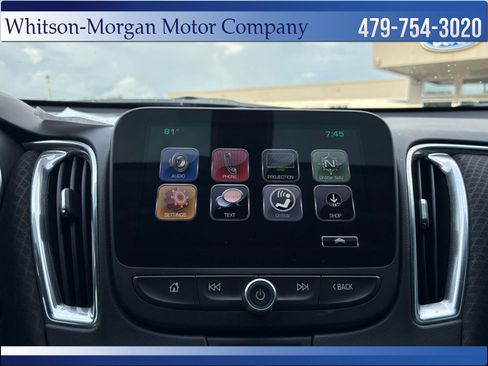 Used 2017 Chevrolet Malibu LT FWD image 22