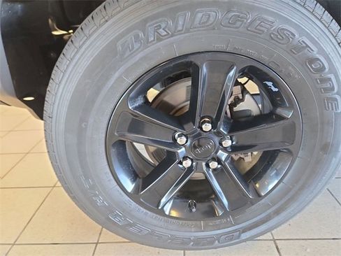 Used 2022 Jeep Wrangler Unlimited Sport image 10