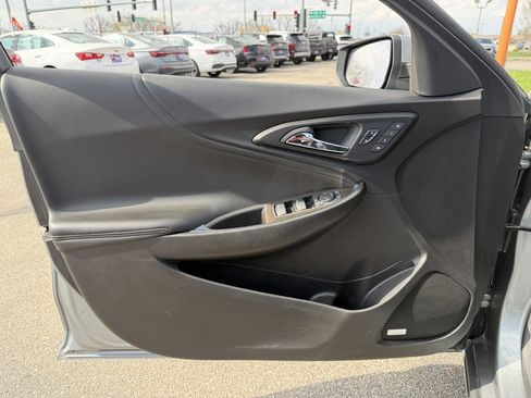 Used 2024 Chevrolet Malibu LT image 11