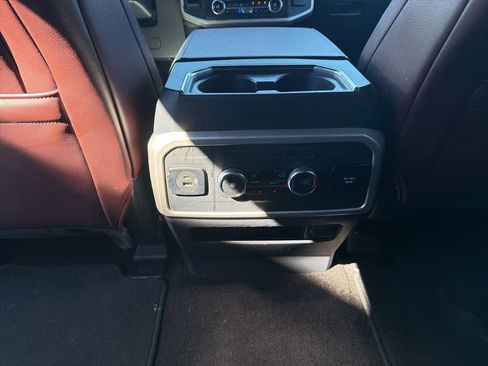 Used 2023 Ford Expedition Max Limited image 18