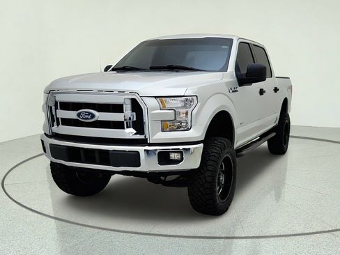Used 2015 Ford F150 XLT w/ Trailer Tow Package AWD/4WD image 2