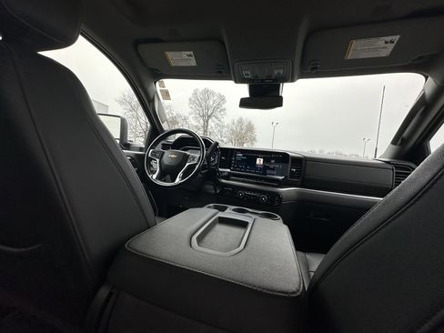 Used 2024 Chevrolet Silverado 2500 LTZ image 25