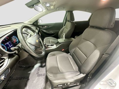 Used 2025 Chevrolet Malibu RS w/ LPO, Floor Liner Package FWD image 22