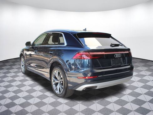 Used 2024 Audi Q8 Premium Plus image 3