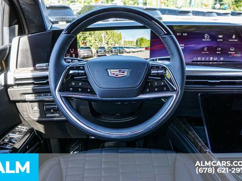 Used 2026 Cadillac Escalade Platinum Sport w/ LPO, ONYX Package AWD/4WD image 32