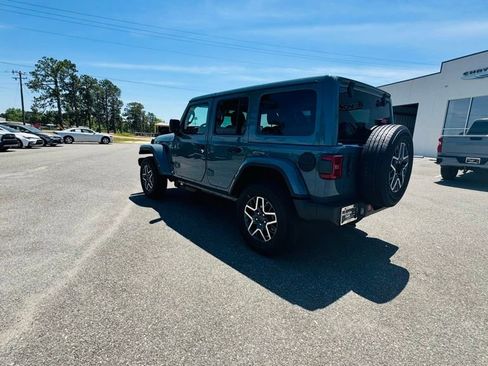 New 2026 Jeep Wrangler Unlimited Sahara w/ Technology Group AWD/4WD image 4