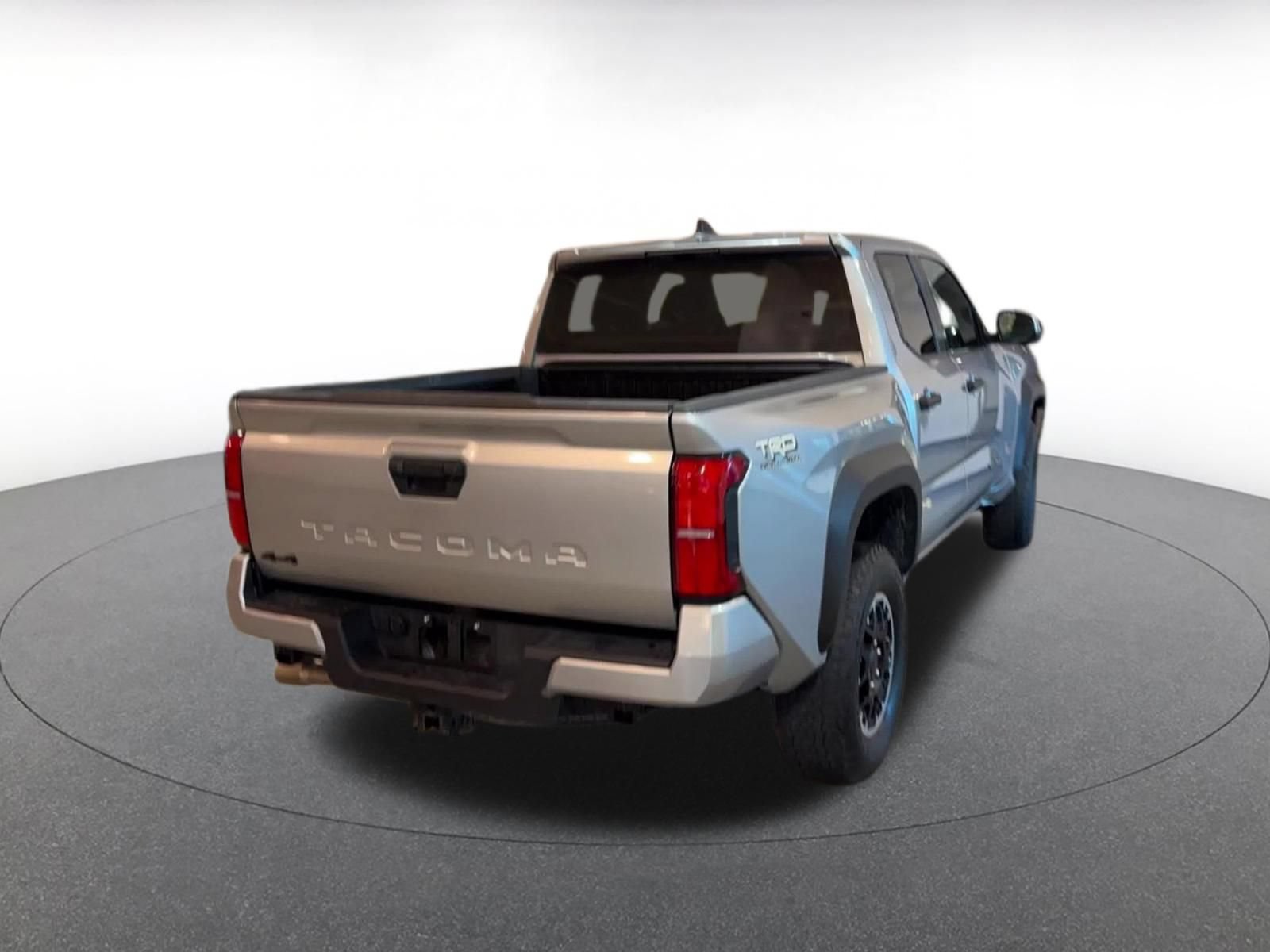 Used 2025 Toyota Tacoma TRD Off-Road AWD/4WD image 14