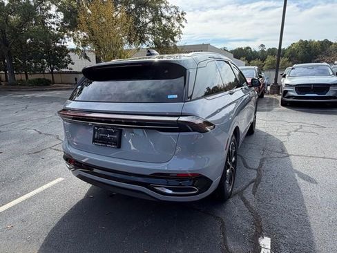 New 2026 Lincoln Nautilus Reserve image 7