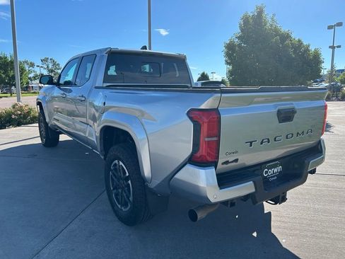 Used 2024 Toyota Tacoma TRD Sport w/ TRD Sport Upgrade Package AWD/4WD image 6