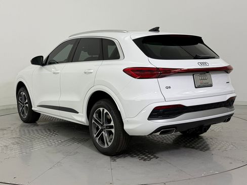 New 2026 Audi Q5 Premium image 3