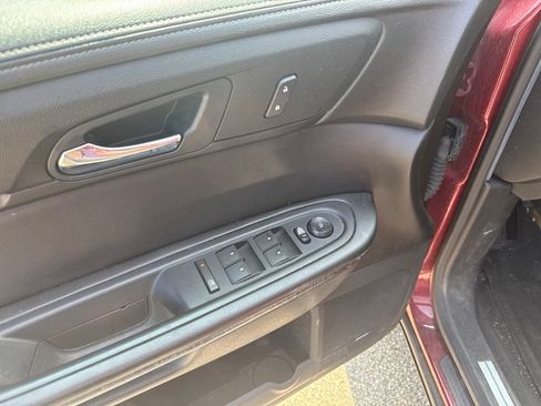Used 2016 GMC Acadia SLT AWD/4WD image 14