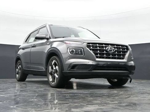 Used 2020 Hyundai Venue SEL w/ Convenience + Premium Package FWD image 35