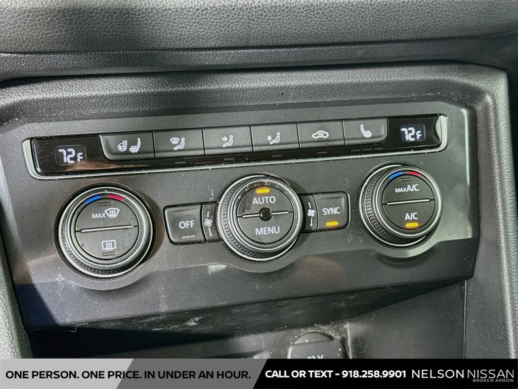 Used 2020 Volkswagen Tiguan SEL AWD/4WD image 15