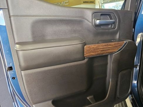 Used 2020 Chevrolet Silverado 1500 High Country w/ Technology Package AWD/4WD image 22