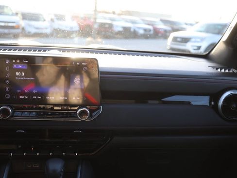 Used 2023 Chevrolet Colorado Z71 w/ Z71 Convenience Package 2 image 24