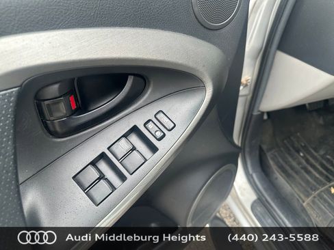 Used 2012 Toyota RAV4 4WD w/ Upgrade Value Pkg image 14
