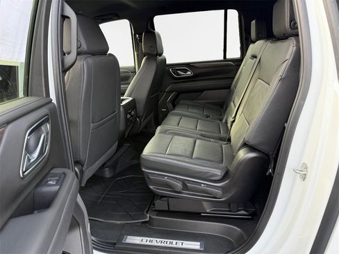 Certified 2024 Chevrolet Suburban LT image 24