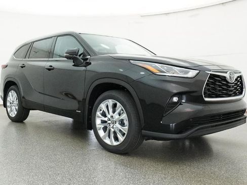 New 2026 Toyota Highlander Limited AWD/4WD image 9