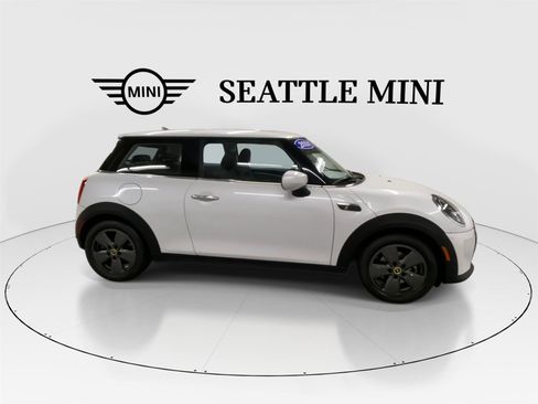 Used 2024 MINI Cooper SE FWD image 13