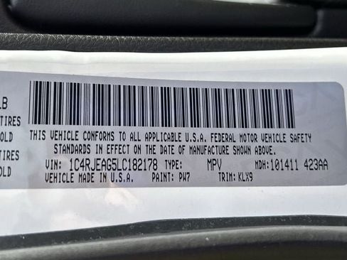 Used 2020 Jeep Grand Cherokee Altitude RWD image 33