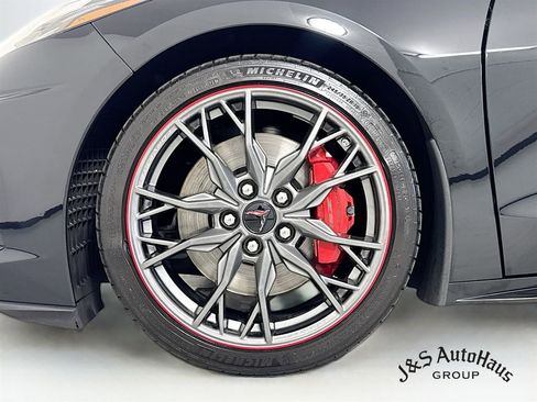 Used 2024 Chevrolet Corvette Stingray Preferred Conv w/ Z51 Performance Package image 39