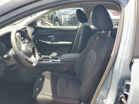 New 2025 Nissan Sentra SR w/ Midnight Edition image 15