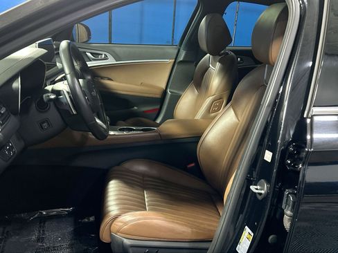 Used 2021 Genesis G70 3.3T image 13